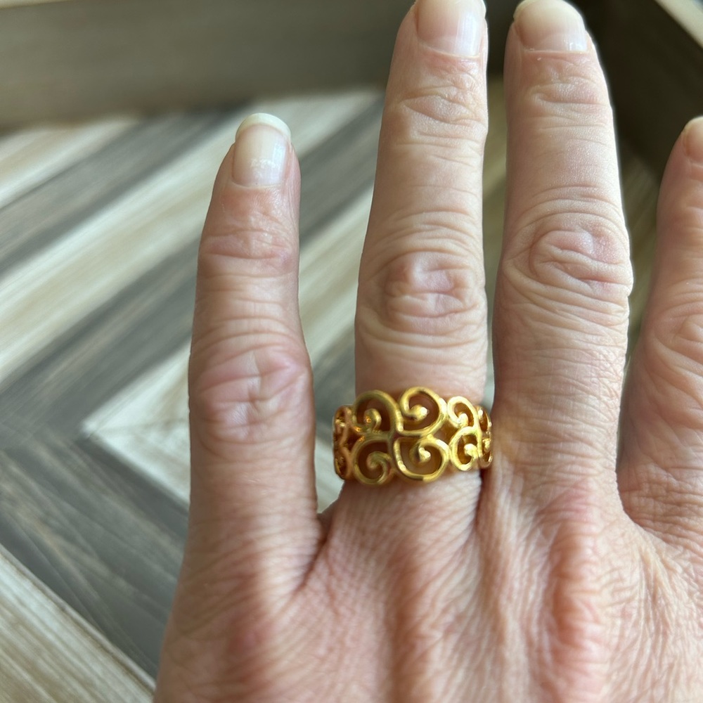 NWOT Premier Designs Gold Plated # 1506 MARILYN Scroll Filigree Ring, Size 7